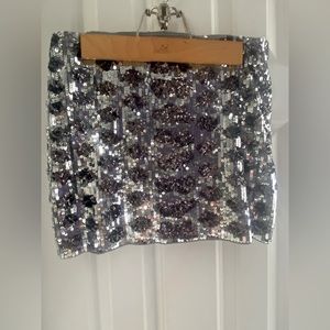 Black & Silver Sequined MiniSkirt |Express - Sm